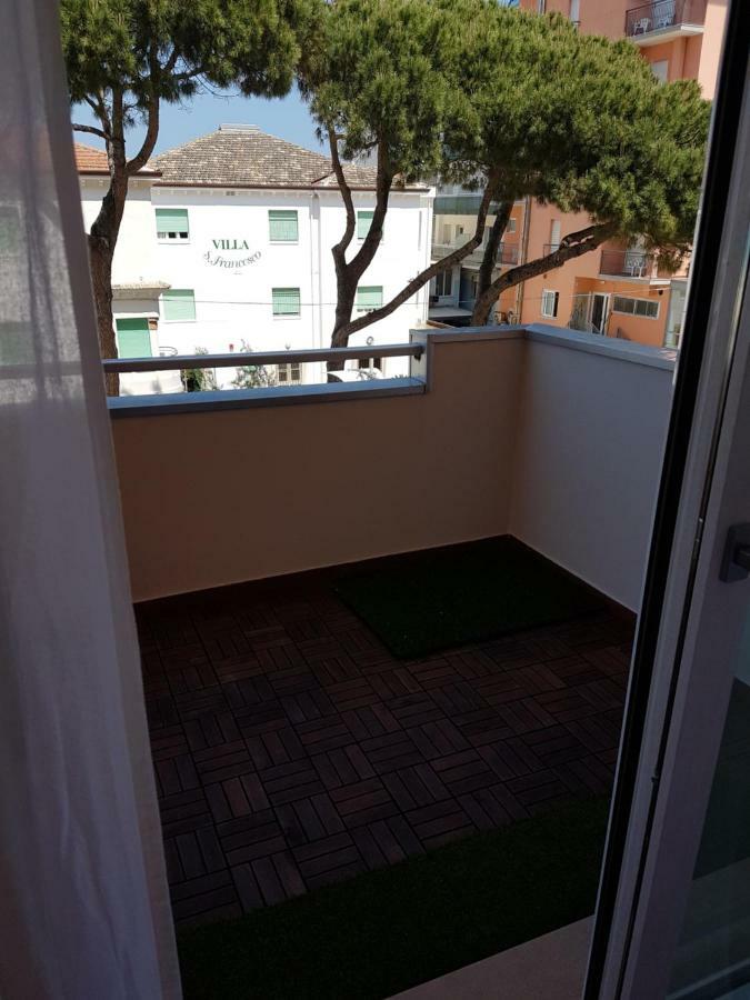 Apartamento Crima Mare Luxury Misano Adriatico Exterior foto