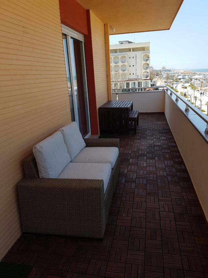 Apartamento Crima Mare Luxury Misano Adriatico Exterior foto